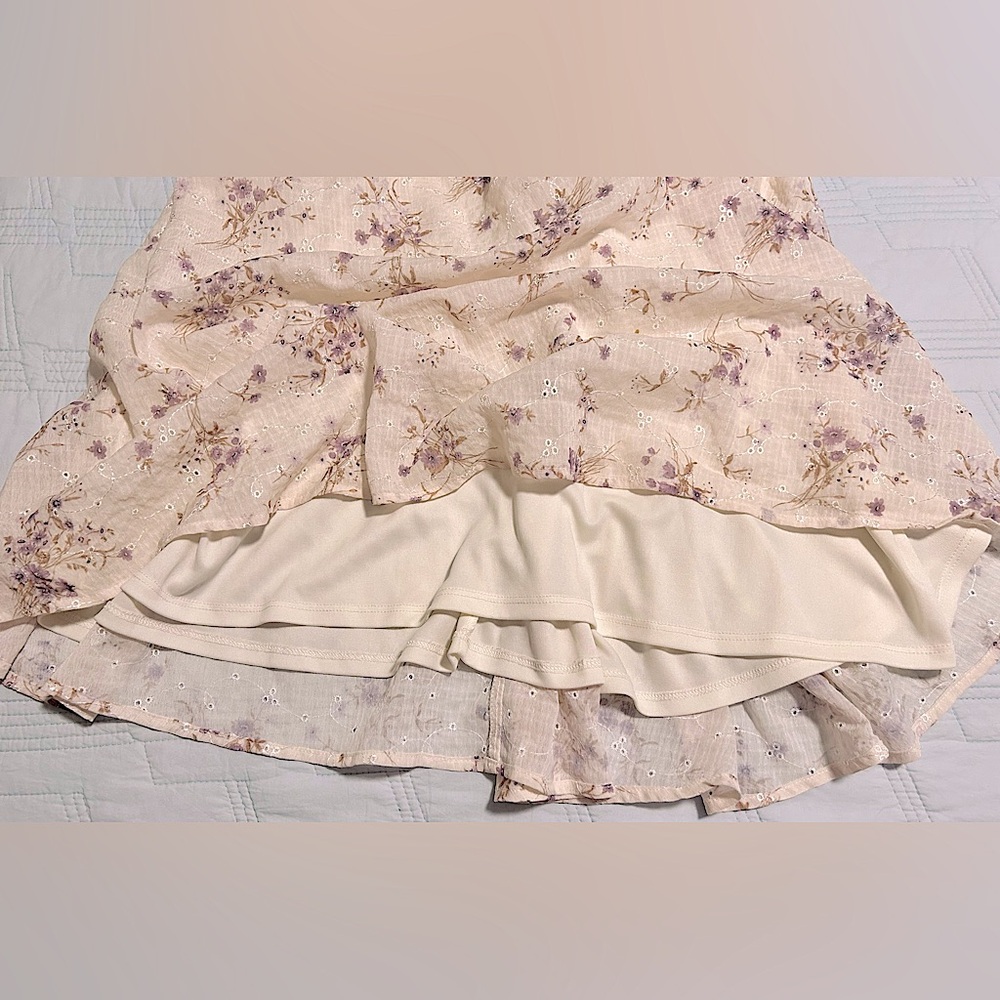 Jessica Simpson Cream Midi Dress with Purple Floral Print - Picture 10 of 13